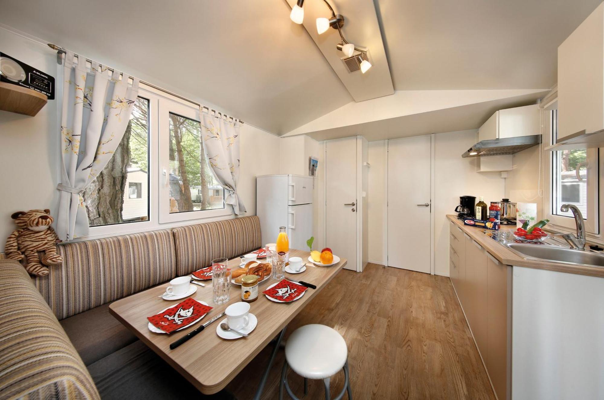Albatross Mobile Homes On Camping Cisano & San Vito S. P. A. バルドリーノ エクステリア 写真